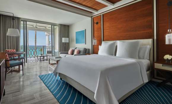 Crescent Wing: Luxury Beachfront Suite