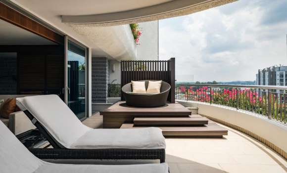 Garden Wing Premier Balcony Suite