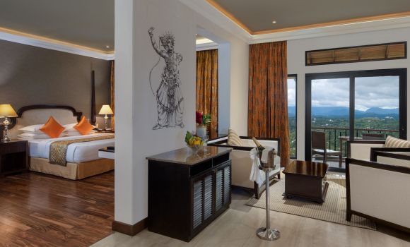 Luxury Suite