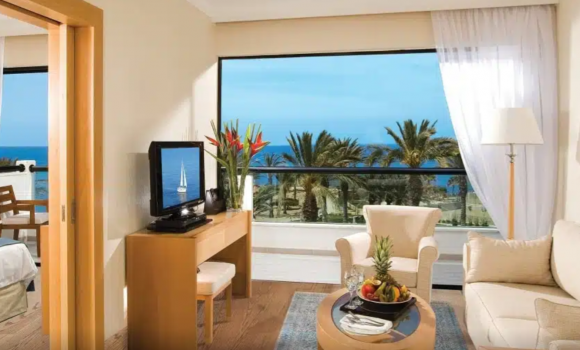 One bedroom suite in Paphos