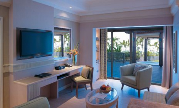 Deluxe Sea View Suite