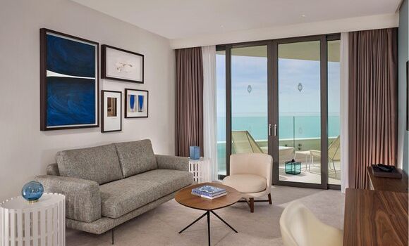 Panoramic Junior Suite Sea View king bed