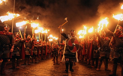 Hogmanai Fire Festival in Schottland