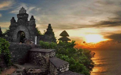 Tour of the Uluwat Temple