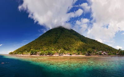 Bunaken submarine