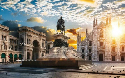 Review tour of Milan (Italy)