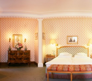 Photo Schlosshotel Kronberg 3