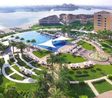 The Ritz-Carlton Abu Dhabi, Grand Canal