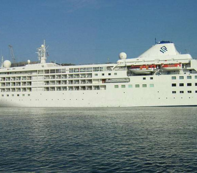 Cruise ship SILVER CLOUD