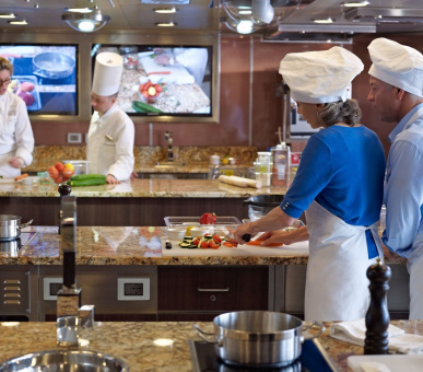 Фото Лайнер Marina (Круизы, Oceania Cruises) 12