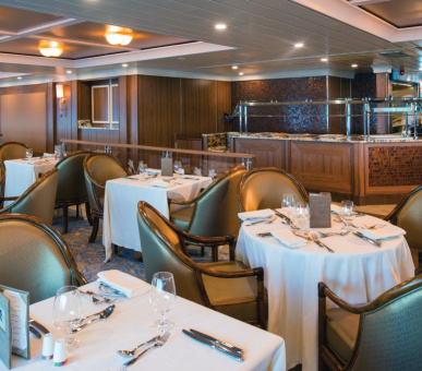 Фото Лайнер Nautica (Круизы, Oceania Cruises) 8
