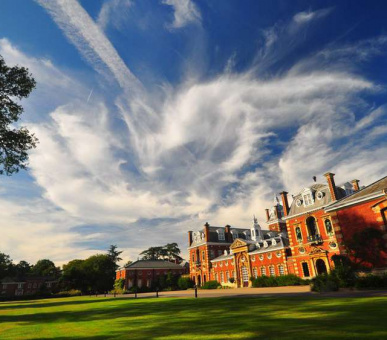 Wellington College 
