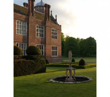 Фото Cobham Hall (Великобритания, Средняя школа) 2