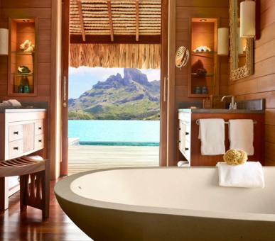 Фото Four Seasons Resort Bora Bora (Французская Полинезия, о. Бора Бора) 4