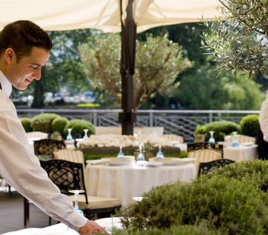 Photo Four Seasons Hotel Des Bergues Geneva (Швейцария, Женева) 19