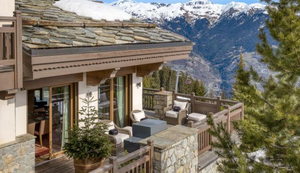 Shemshak Lodge