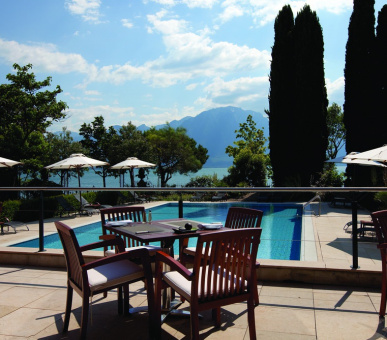 Photo Le Montreux Palace (Швейцария, Монтре) 14