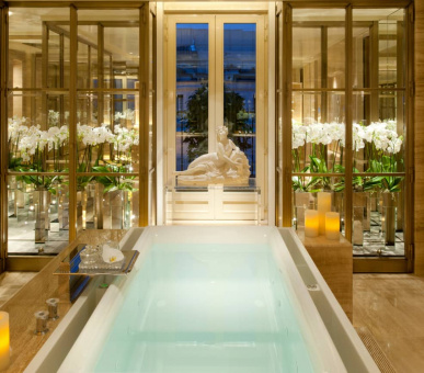 Photo Four Seasons Hotel George V, Paris 7