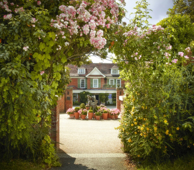 Фото Chewton Glen Hotel 3