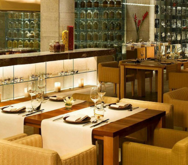 Photo Four Seasons Hotel Mumbai (Индия, Мумбай (Бомбей)) 17