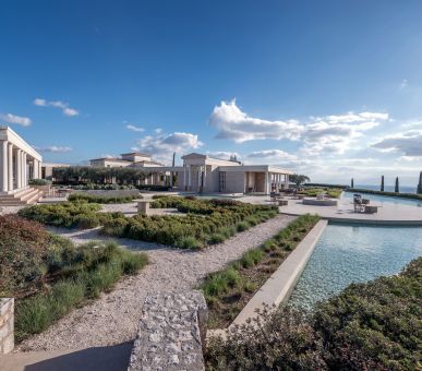 Amanzoe