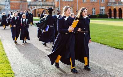 A Guide to Choosing Summer Schools