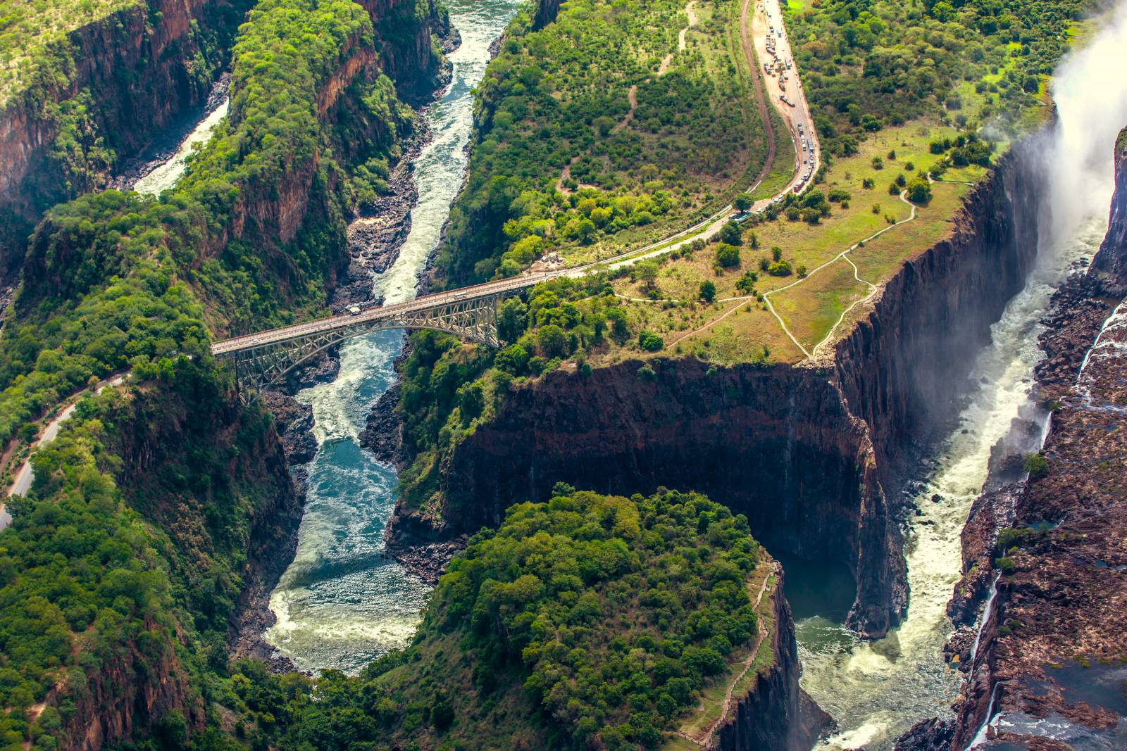 Following the River: Cruises on the Amazon, Yangtze, Nile and Zambezi
